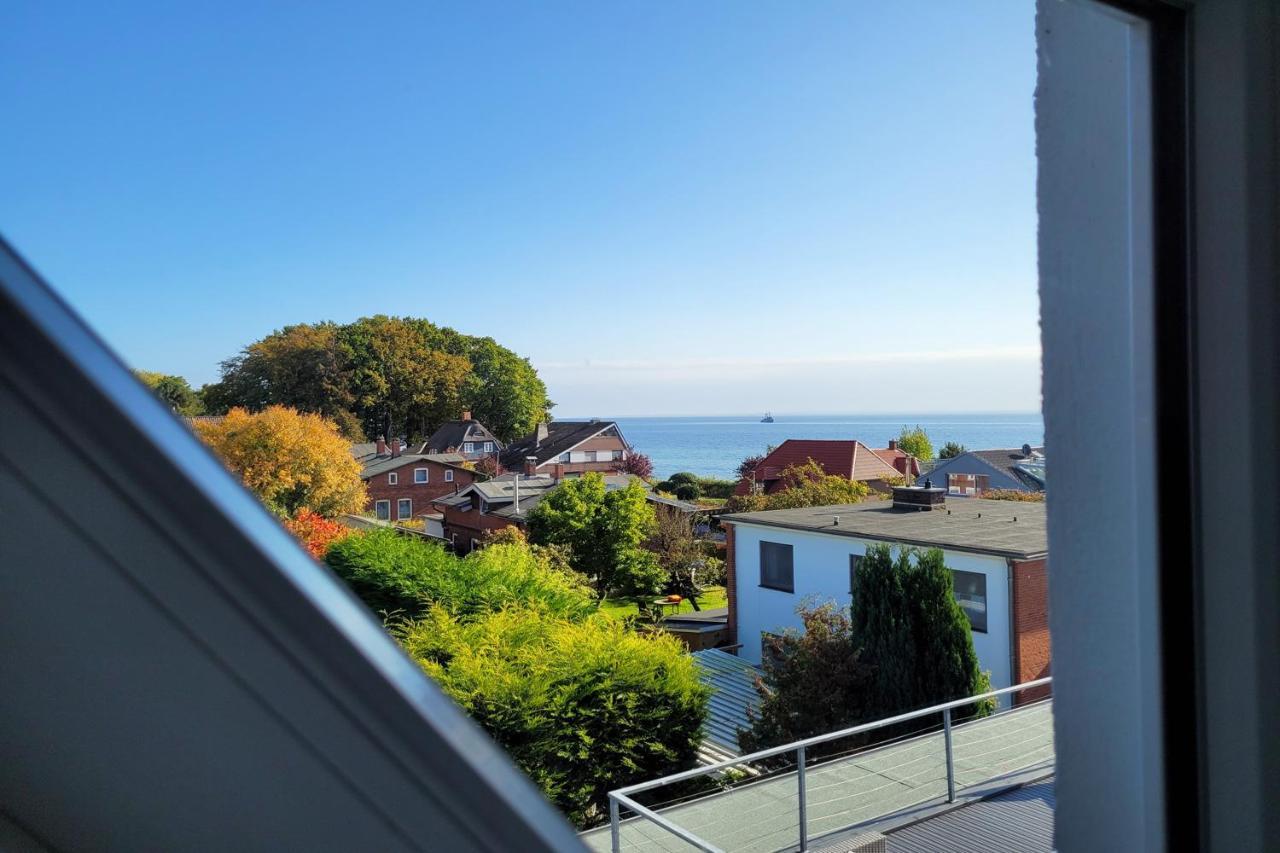 Grosse Penthouse Ferienwohnung Mit Meerblick, Sonnenterrasse & Luxusbad Von "Momentic" Sierksdorf Extérieur photo