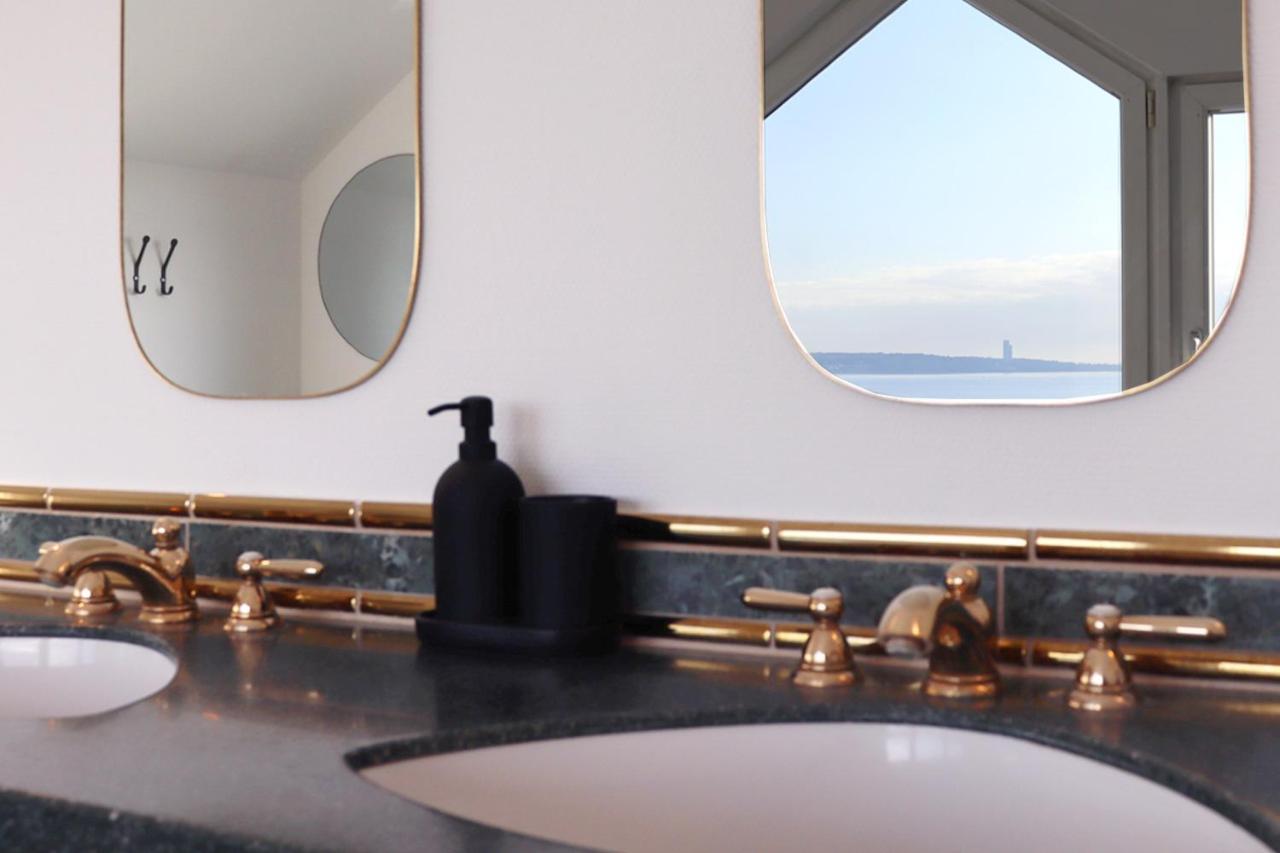Grosse Penthouse Ferienwohnung Mit Meerblick, Sonnenterrasse & Luxusbad Von "Momentic" Sierksdorf Extérieur photo