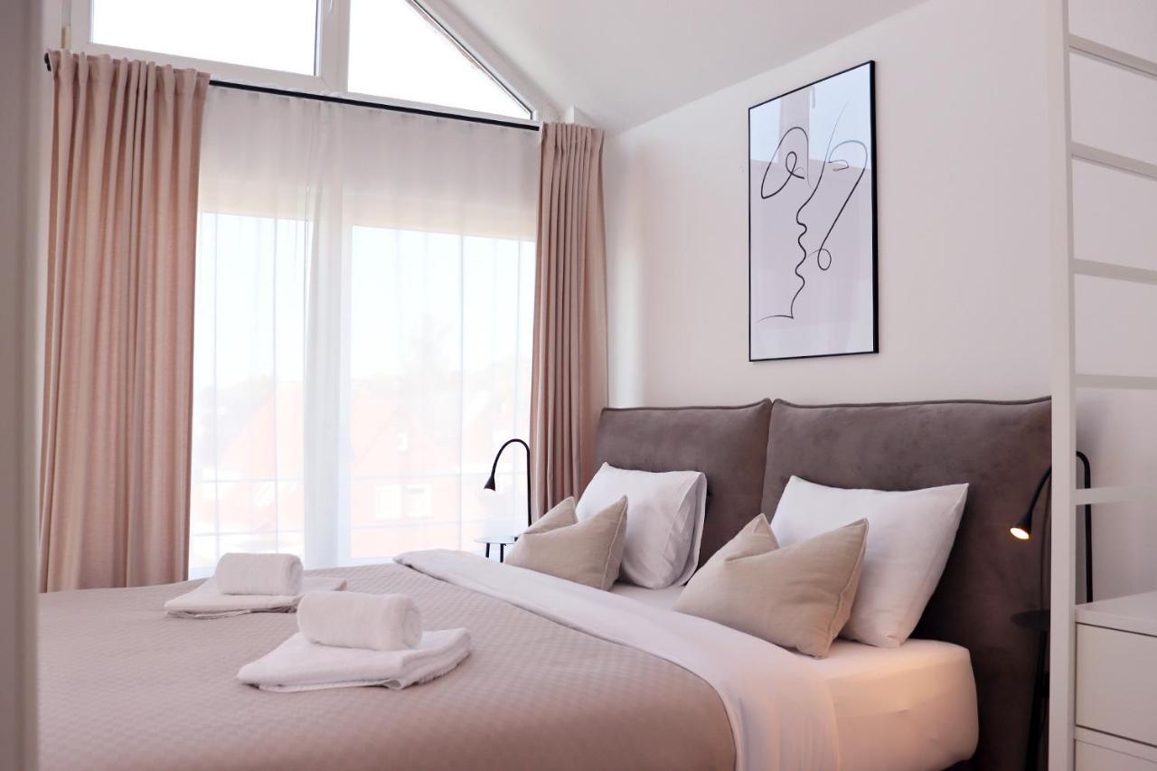Grosse Penthouse Ferienwohnung Mit Meerblick, Sonnenterrasse & Luxusbad Von "Momentic" Sierksdorf Extérieur photo